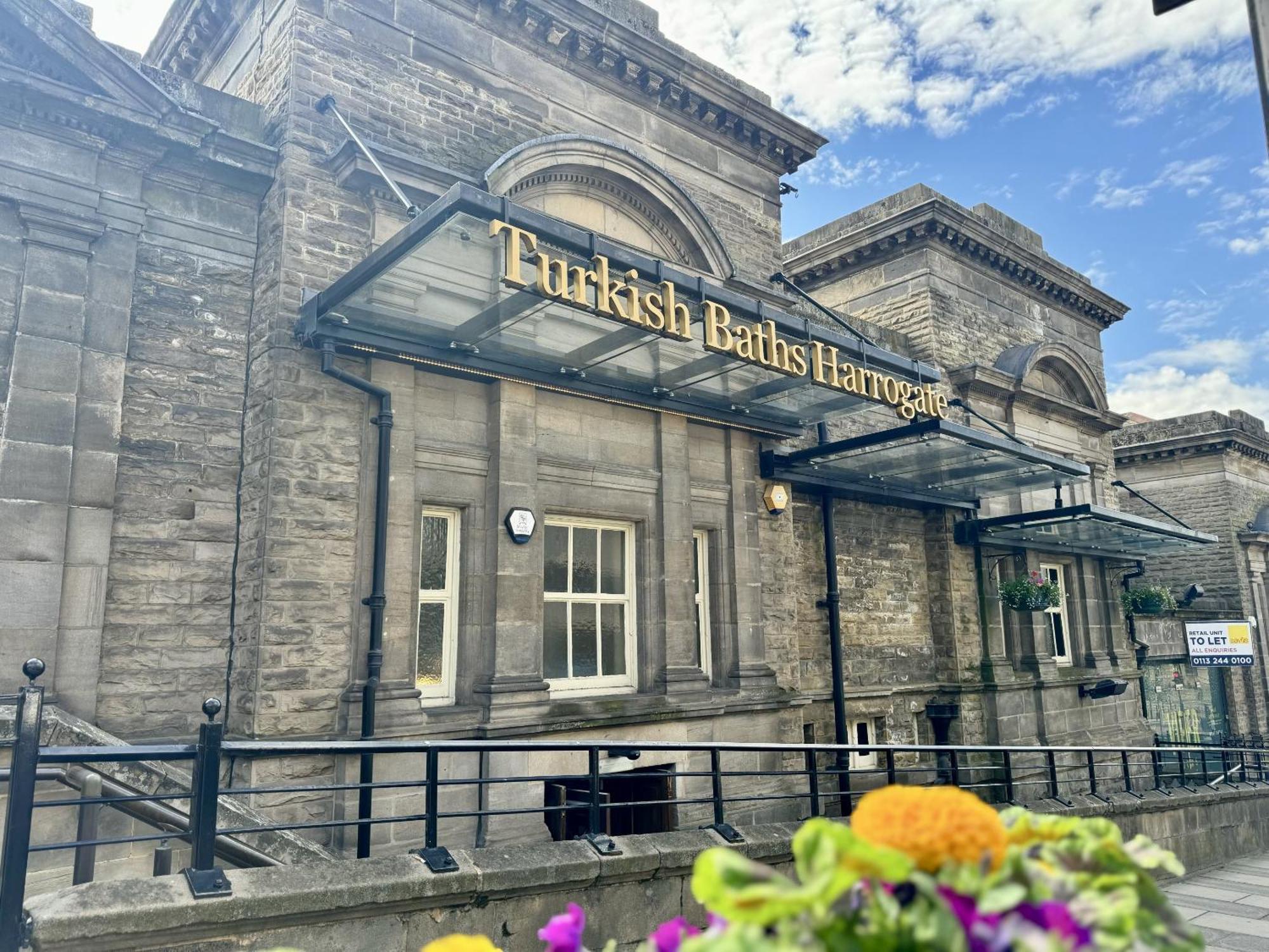 The Crown View - Luxury Apartment - Free Parking Nearby Harrogate Exteriör bild